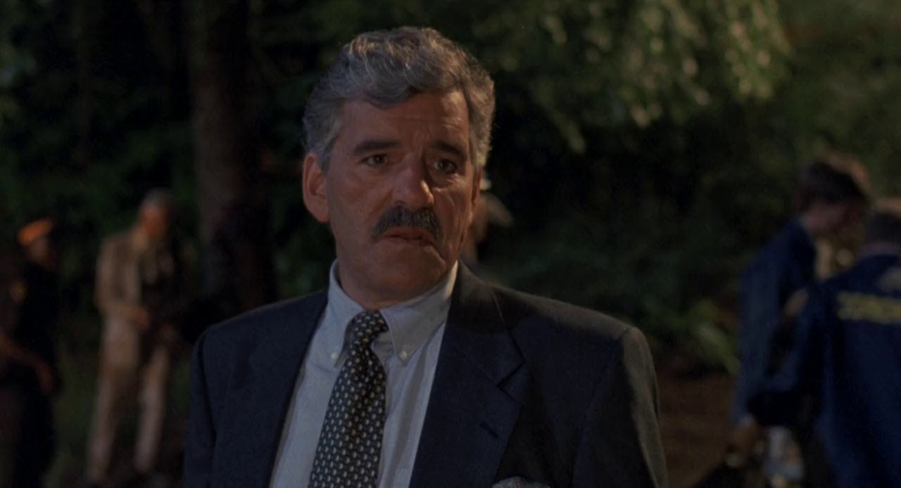 Striking Distance (1993) BluRay Hindi + Tam + Eng 720p x264 AVC AAC 2.0 ESub.mkv.0002